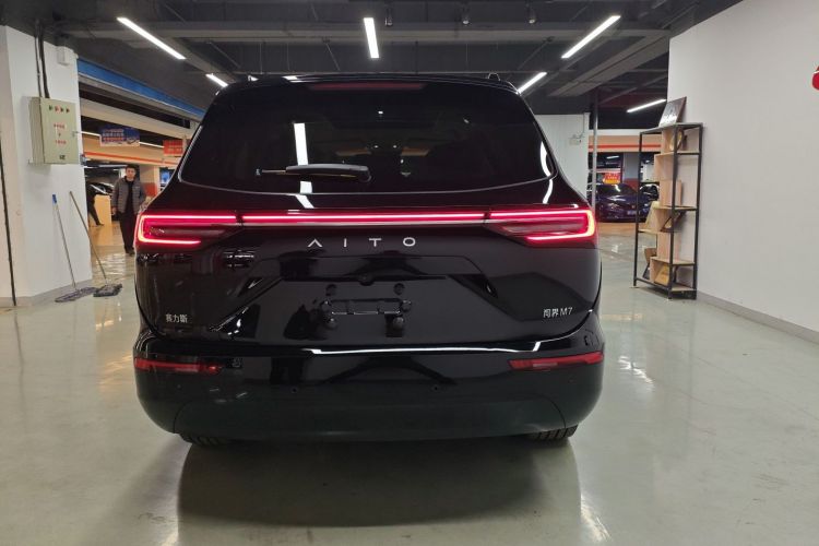 鸿蒙智行 问界M7 2024款 1.5T 智驾后驱Pro版 5座车身外观6005