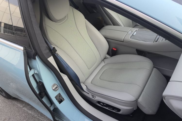 鸿蒙智行 智界S7 2025款 855km Max局部细节41