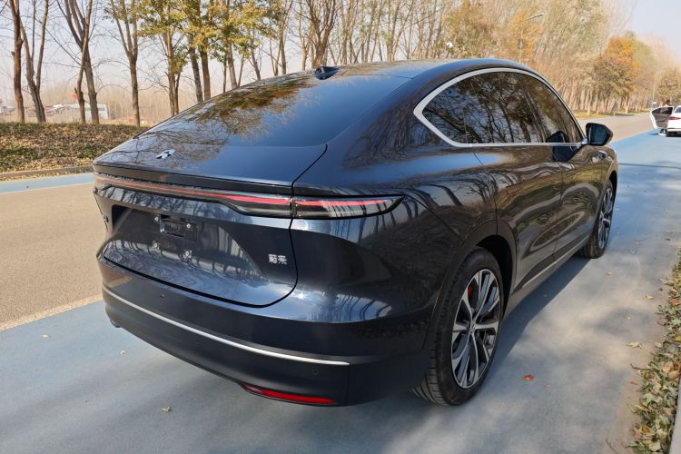 蔚来EC7 2024款 100kWh 签名版车身外观6005