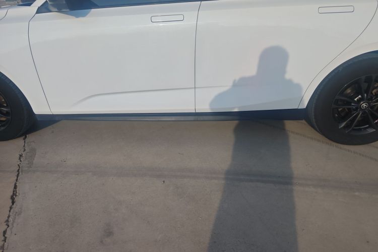 长安 逸达 2023款 蓝鲸NE 1.5T GDI DCT尊享型局部细节9001