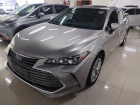 丰田 亚洲龙 2019款 双擎 2.5L 豪华版 国VI