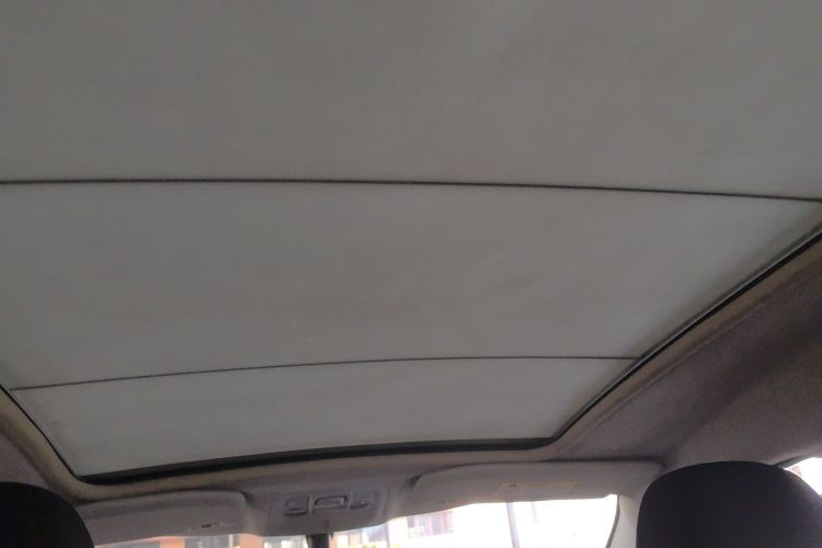 标致2008 2014款 1.6L 自动时尚版局部细节22