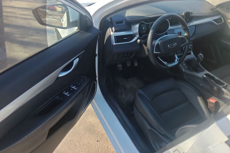 吉利汽车 帝豪 2020款 1.5L 手动舒适型中控内饰7001