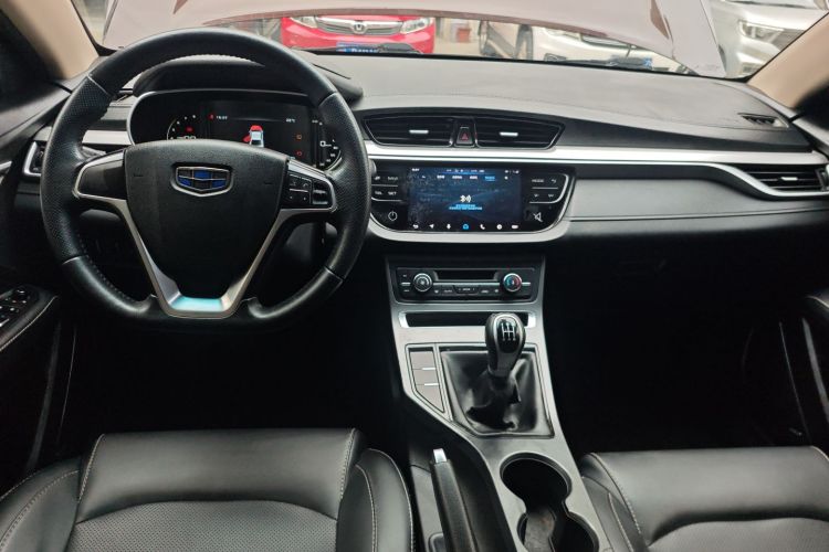 吉利汽车 帝豪 2018款 1.5L 手动向上互联版中控内饰7003