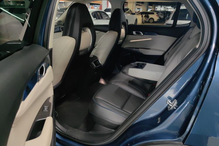 领克01 2017款 2.0T 两驱耀Pro版中控内饰7001