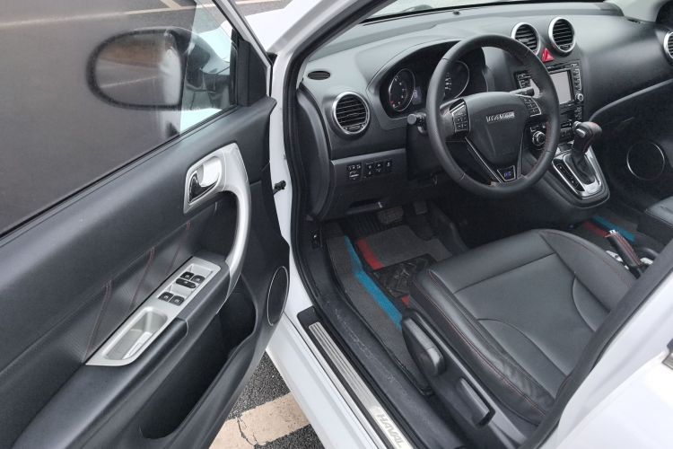 哈弗H6 2016款 升级版 1.5T 自动两驱精英型中控内饰7002