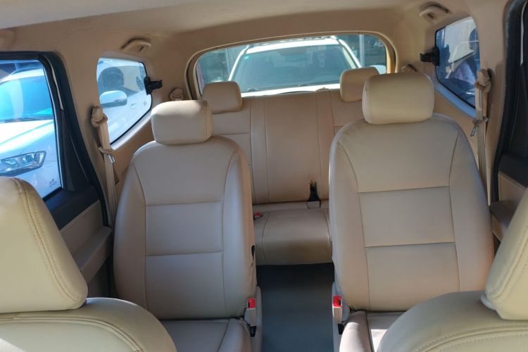 五菱汽车 五菱宏光 2015款 1.5L S1标准国V中控内饰7007