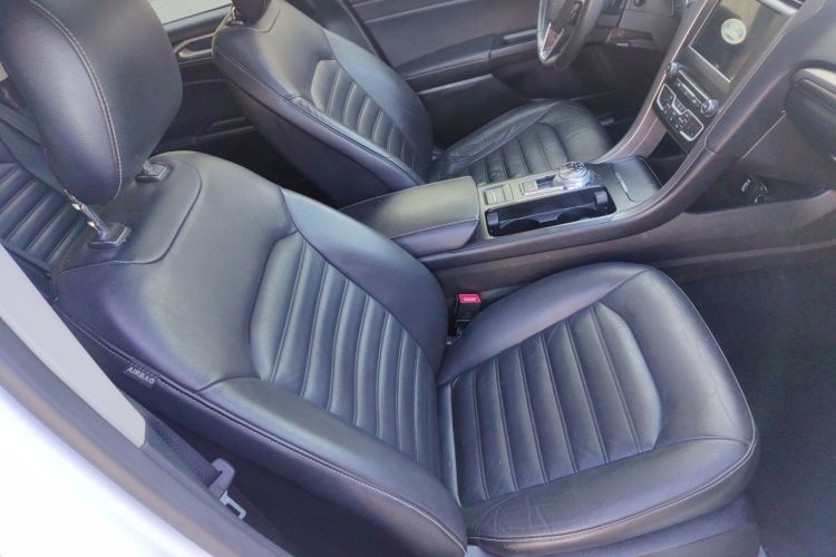 福特 蒙迪欧 2017款 EcoBoost 180 豪华型局部细节41