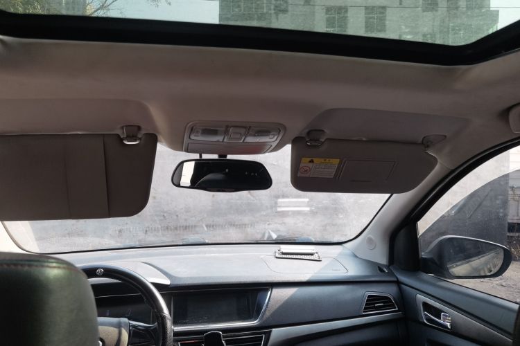 长安凯程 长安欧尚A600 2016款 1.5L 手动豪华型7座中控内饰7001