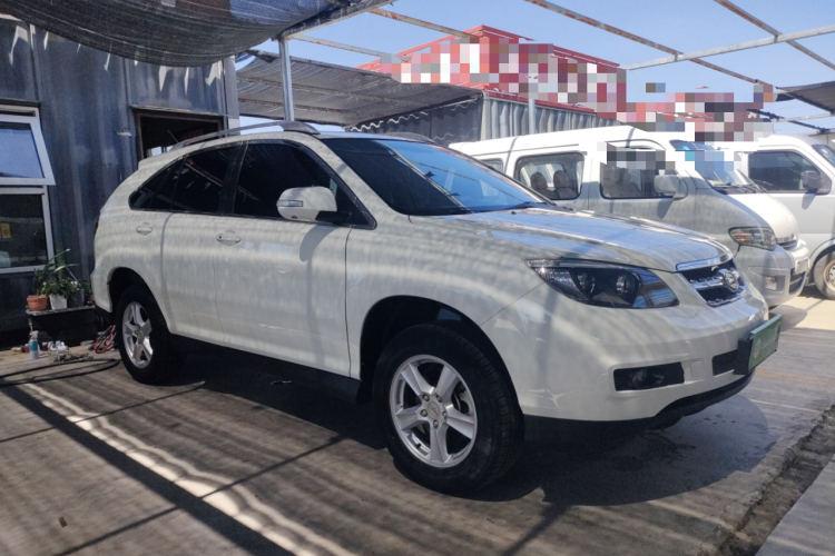 比亚迪S6 2014款 2.0L 手动豪华型 5座车身外观6002