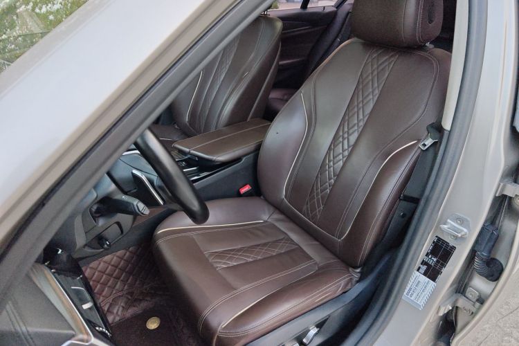 宝马5系 2018款 530Li 尊享型 豪华套装局部细节19