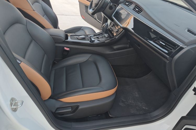 吉利汽车 帝豪GL 2020款 1.4T CVT尊贵型局部细节9009