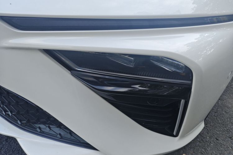 哪吒汽车 哪吒S 2022款 增程版 1160km 后驱中版局部细节36