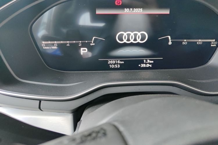 奥迪A4L 2022款 40 TFSI 豪华动感型中控内饰15