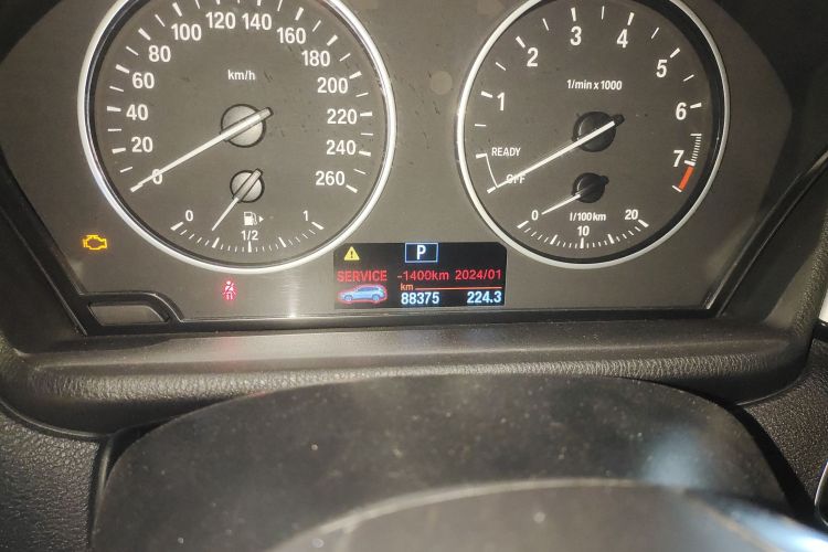 宝马X1 2018款 sDrive18Li 时尚型中控内饰15