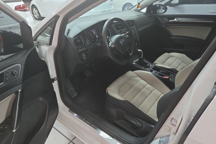 大众 高尔夫 2017款 230TSI 自动豪华百万辆纪念版中控内饰7002