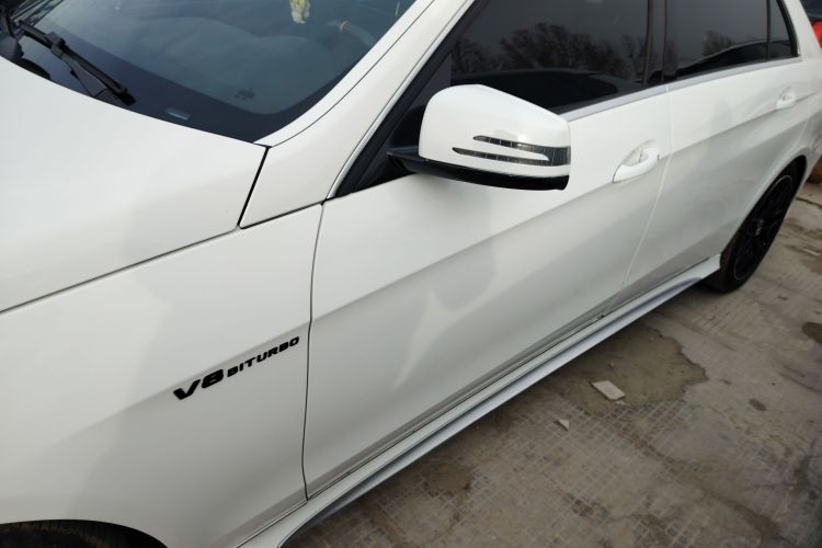 奔驰E级 2015款 改款 E 180 L 运动型局部细节9006