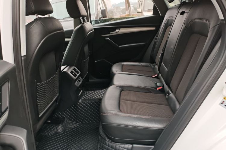 奥迪Q5L 2018款 40 TFSI 荣享时尚型 国VI中控内饰7004