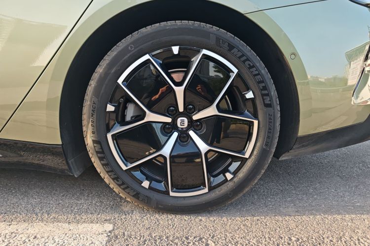 小米汽车 小米SU7 2024款 后驱长续航智驾版车身外观6007