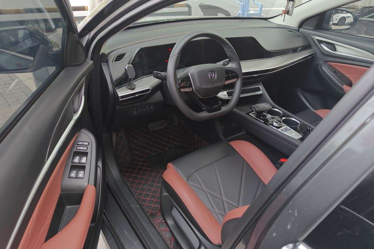 长安 逸动 2022款 PLUS 蓝鲸NE 1.4T GDI DCT尊贵版中控内饰7002
