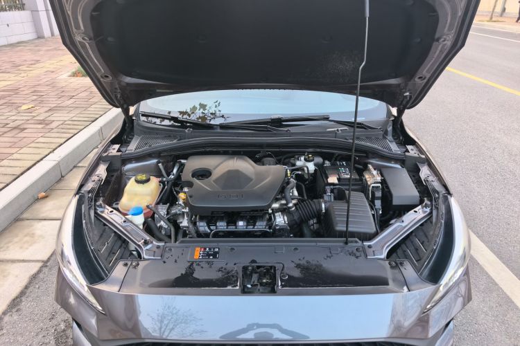 名爵 MG5 2023款 180DVVT CVT豪华版局部细节24