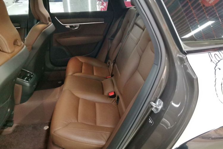 沃尔沃V90 2021款 Cross Country B5 AWD 智远版中控内饰7001