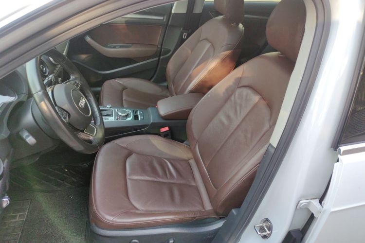 奥迪A3 2016款 Sportback 35 TFSI 风尚型局部细节19