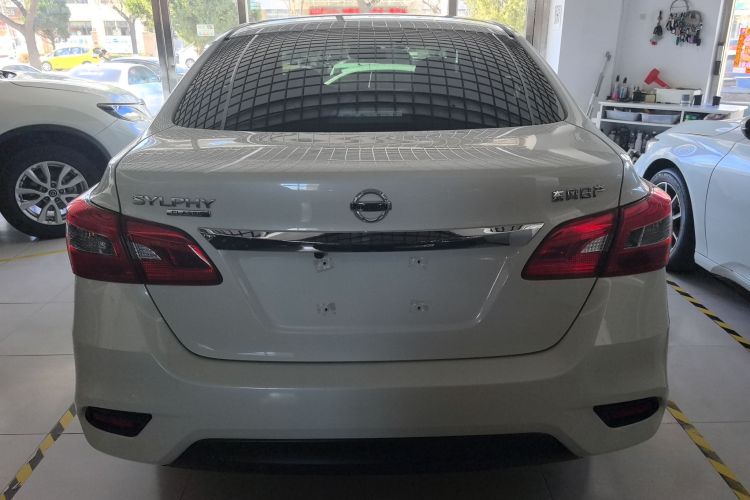 日产 轩逸 2024款 经典 1.6XE CVT舒适版车身外观6004