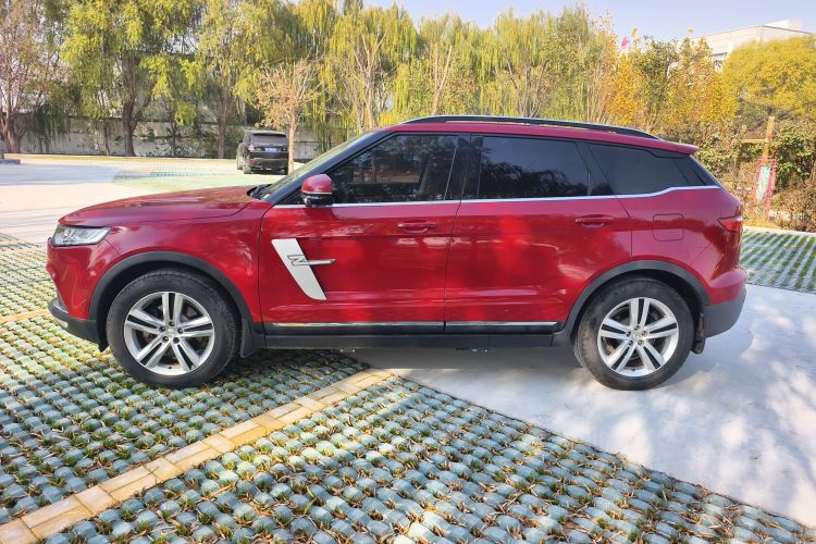 众泰T700 2017款 1.8T 双离合尊贵型车身外观6005