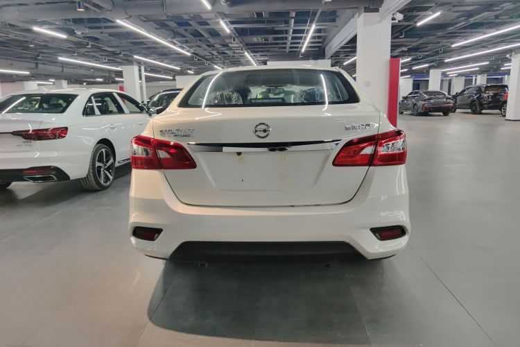 日产 轩逸 2024款 改款二 经典 1.6XL CVT豪华版车身外观6004