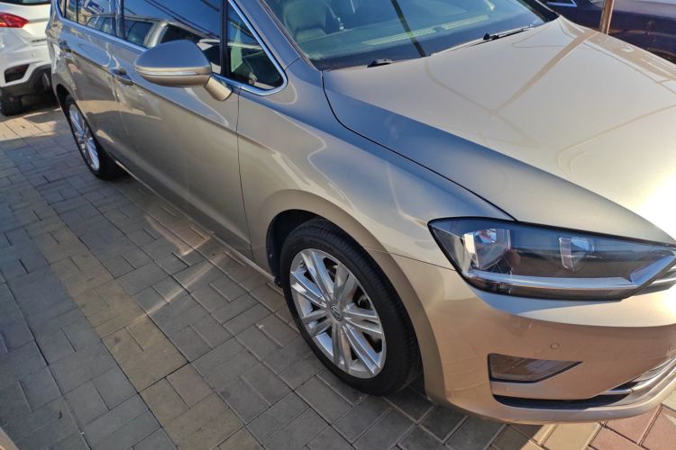 大众 高尔夫·嘉旅 2016款 280TSI 自动豪华型局部细节9002