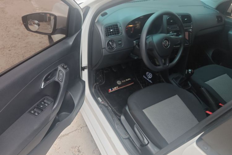 大众 Polo 2018款 1.5L 手动安驾型中控内饰7002