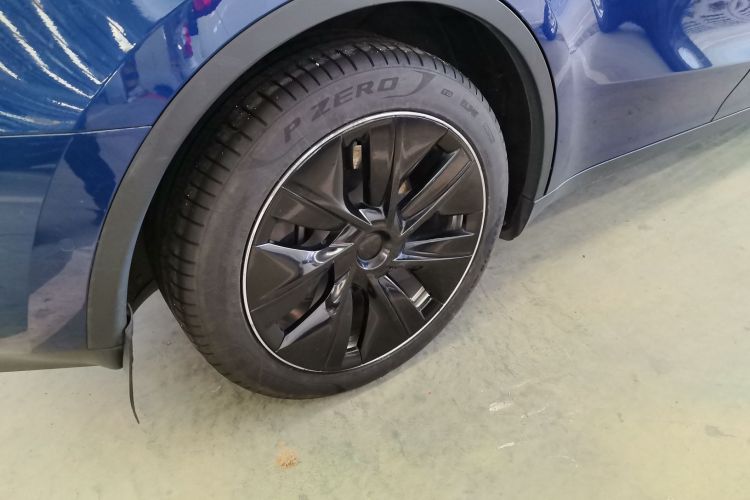 特斯拉 Model Y 2022款 后轮驱动版局部细节9013