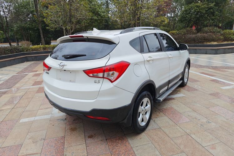 海马S5 2016款 1.5T CVT创享版车身外观6003