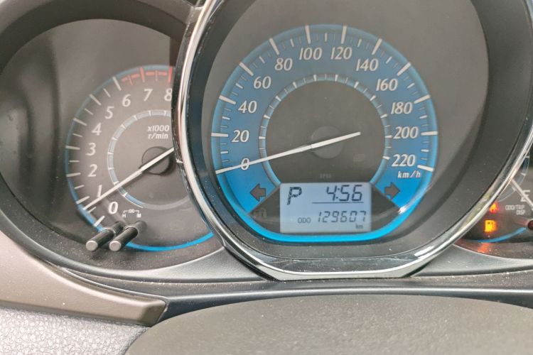 丰田 YARiS L 致炫 2014款 1.3E 自动魅动版中控内饰15