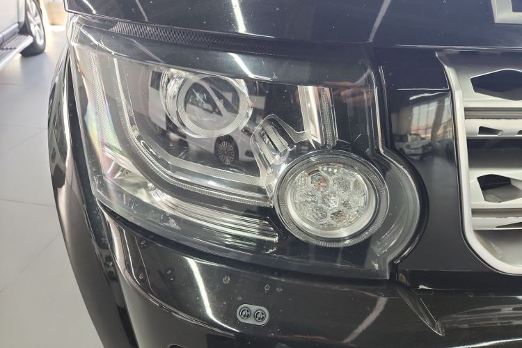 路虎 发现 2015款 3.0 SC V6 HSE车身外观6005