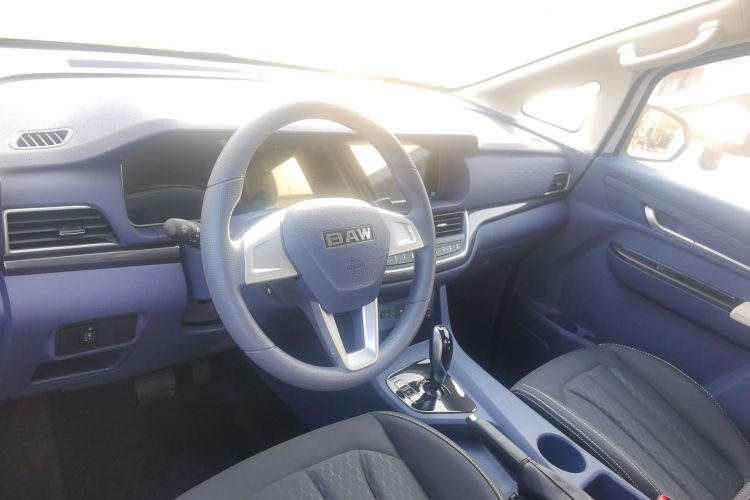 BAW北汽制造 锐胜王牌M7新能源 2025款 365KM 创业版 6座中控内饰7003