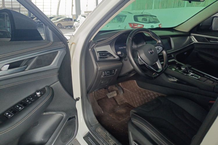 长安CS85 COUPE 2019款 2.0T 自动动版 国VI中控内饰7002