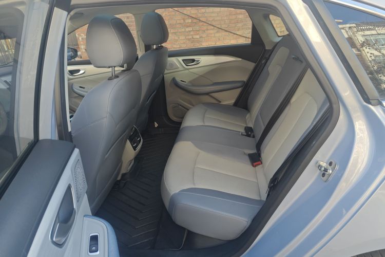 飞凡汽车 飞凡ER6 2020款 620km 智享版中控内饰7003