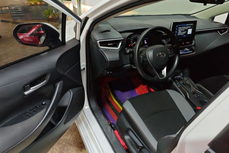 丰田 卡罗拉 2021款 1.2T S-CVT精英PLUS版中控内饰7002