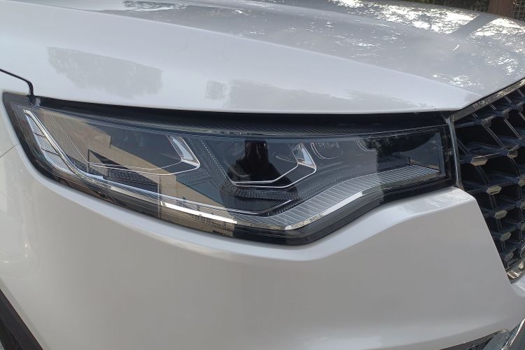 众泰T700 2017款 1.8T 双离合尊贵型车身外观6011