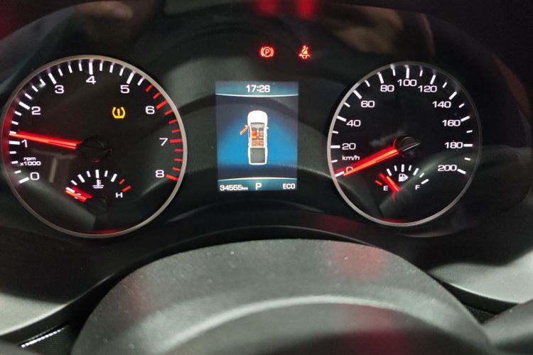 长城 炮 2019款 2.0T自动汽油两驱舒适版GW4C20B中控内饰15