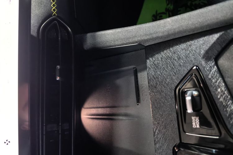 领克03 2025款 1.5TD DCT冠军版Pro中控内饰7004