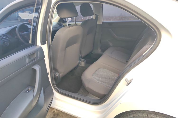 大众 桑塔纳 2021款 1.5L 自动风尚版中控内饰7002