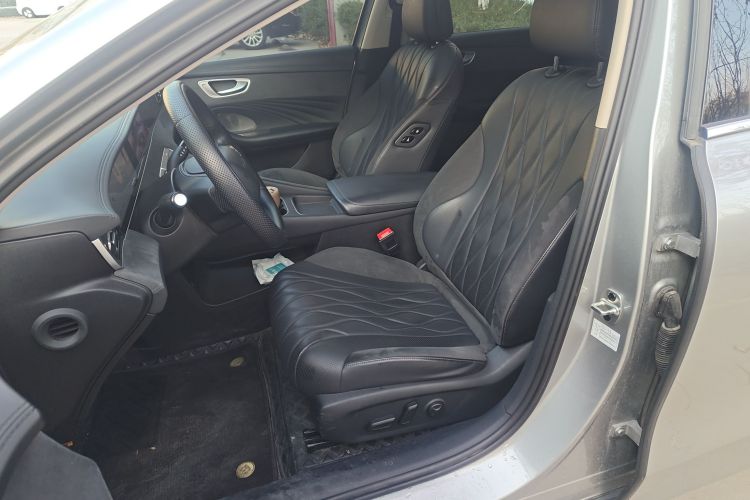 荣威D7 2023款 DMH 125km 旗舰版局部细节19