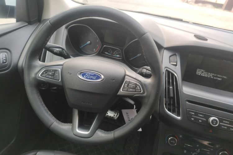 福特 福克斯 2017款 两厢 EcoBoost 180 自动精英型局部细节13