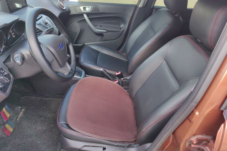 福特 嘉年华 2013款 两厢 1.5L 自动时尚型局部细节19