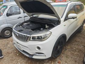 SWM斯威汽车 SWM斯威X7 2017款 1.5T 自动智享型 7座