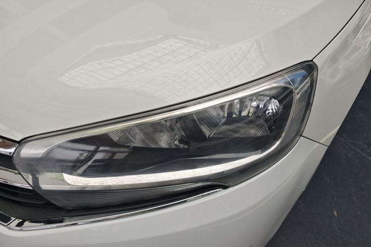 雪铁龙 C4世嘉 2016款 1.6THP 自动旗舰型车身外观6004