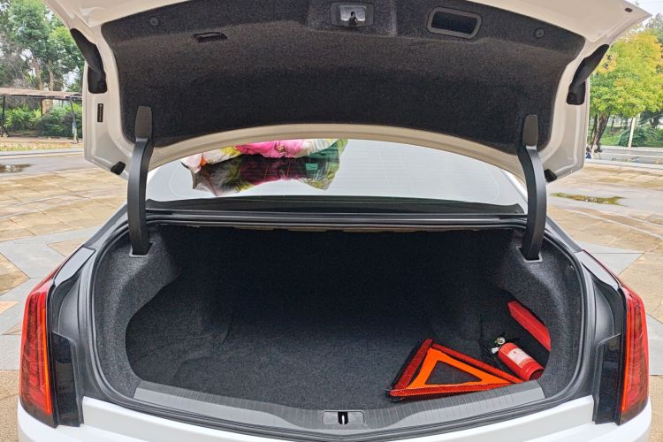 凯迪拉克CT6 2019款 28T 精英型局部细节23